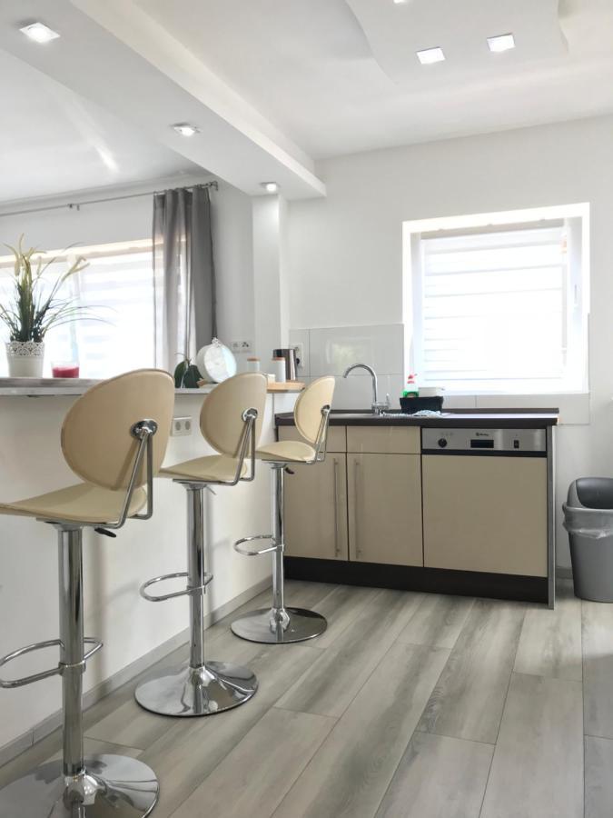Aparts House - Balkon-Wifi-Kitchen Essen Ngoại thất bức ảnh