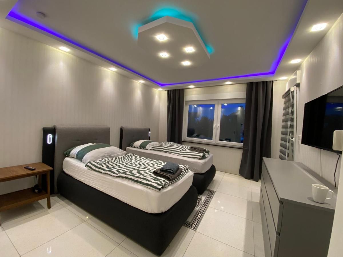 Aparts House - Balkon-Wifi-Kitchen Essen Ngoại thất bức ảnh