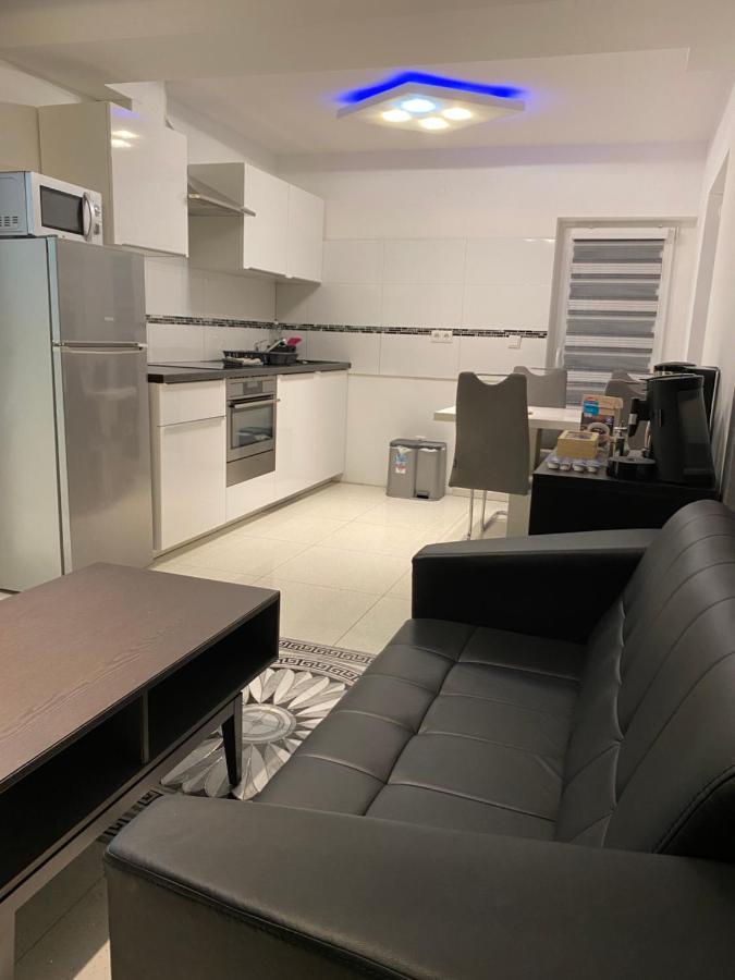 Aparts House - Balkon-Wifi-Kitchen Essen Ngoại thất bức ảnh