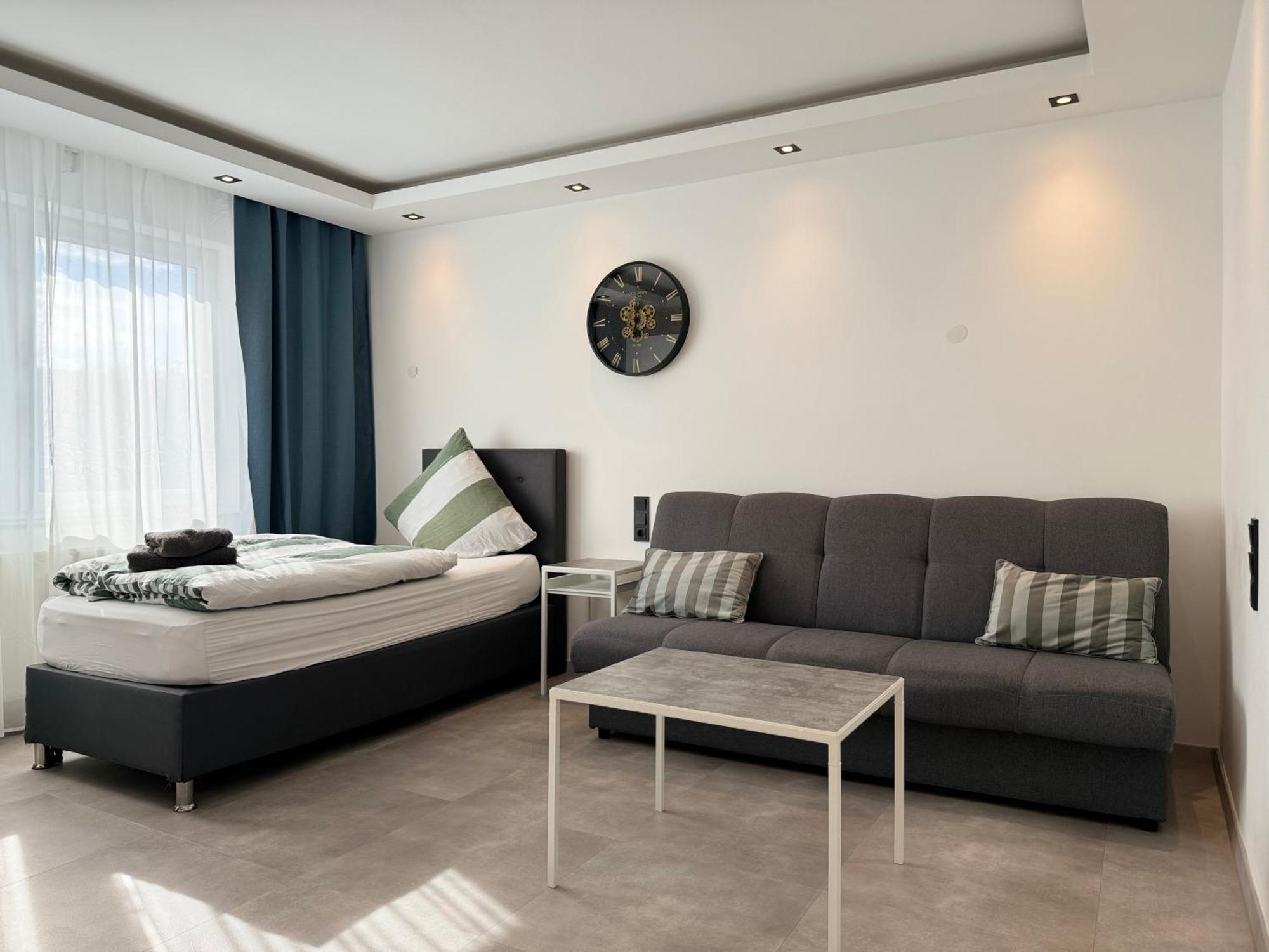 Aparts House - Balkon-Wifi-Kitchen Essen Ngoại thất bức ảnh
