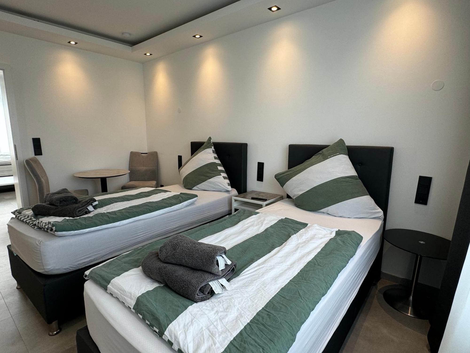 Aparts House - Balkon-Wifi-Kitchen Essen Ngoại thất bức ảnh